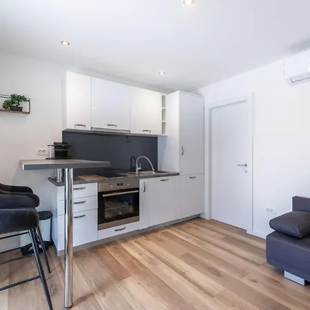 Bernie With A Pool *