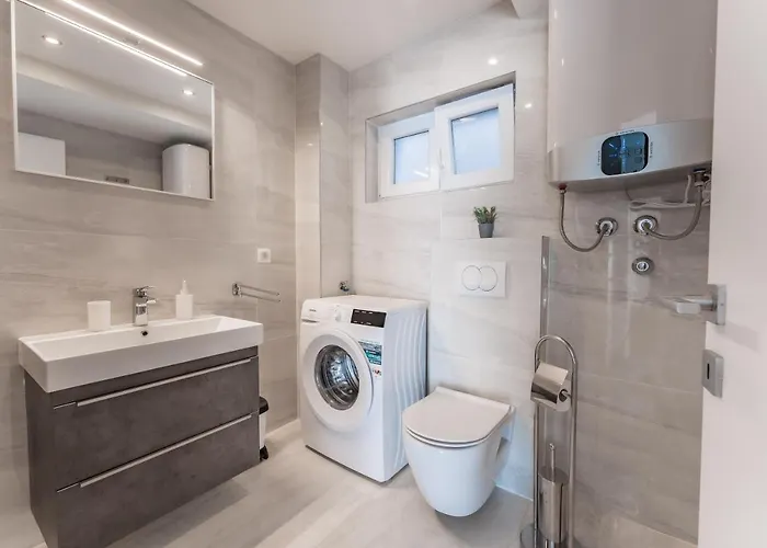 شقة Bernie With A Pool