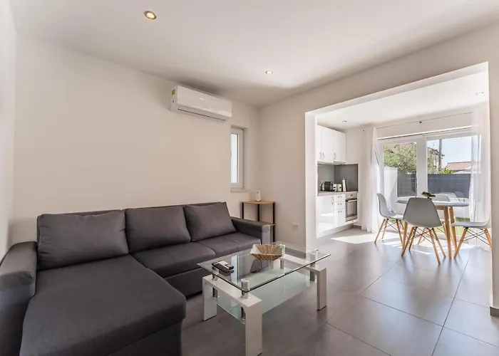 Bernie With A Pool Апартаменты *